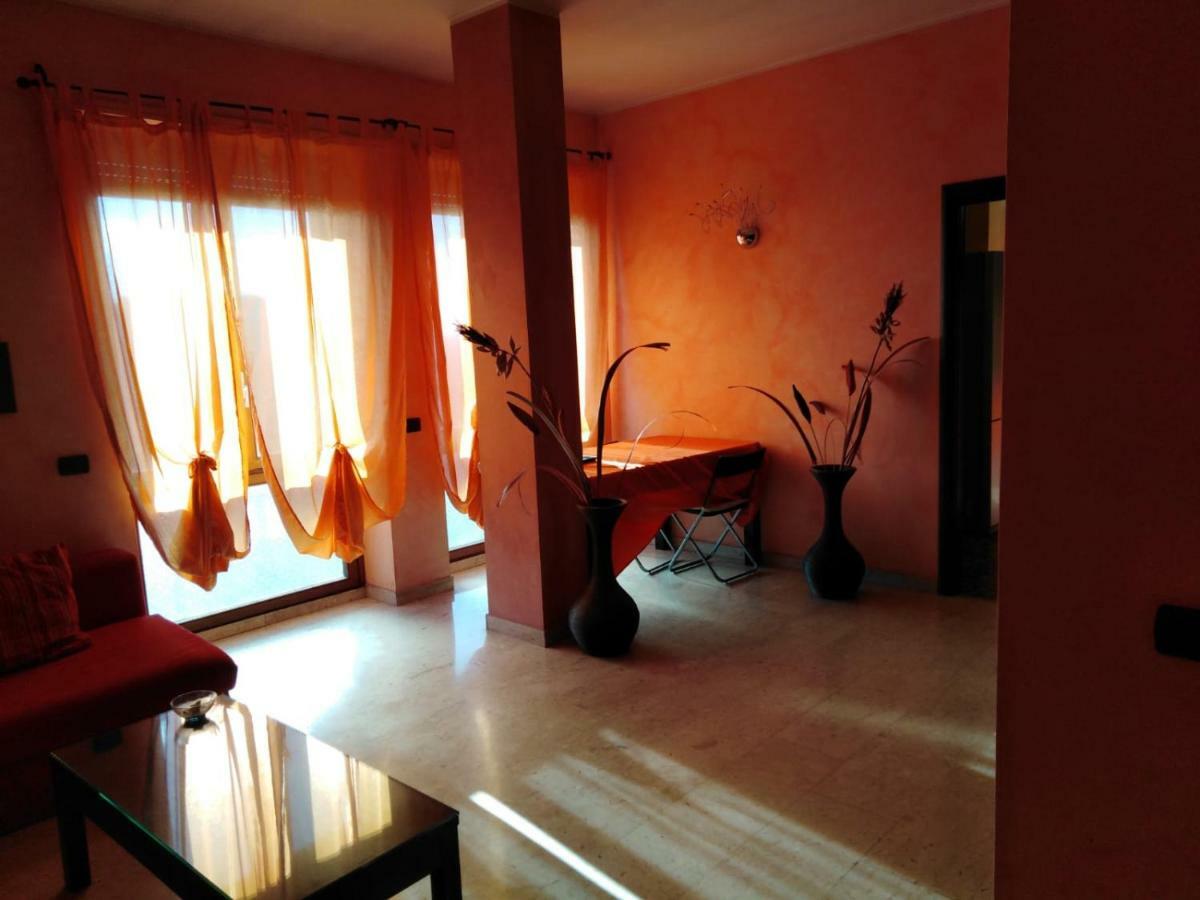 Residence Taverna Piacenza Luaran gambar