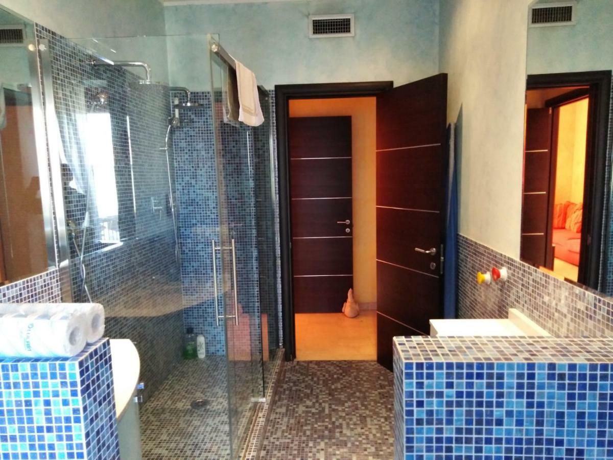 Residence Taverna Piacenza Luaran gambar